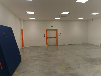 Foto Locale commerciale in Contrada Pace, Tolentino di 126 m² con 1 locali