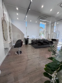 Foto Attività commerciale in Viale Europa, Terracina di 90 m² in vendita