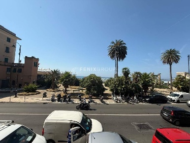 Foto Appartamento in Lungomare di Pegli 65, Genova Pegli di 201 m²