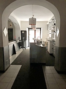 Foto Locale commerciale in via canevari 185r, Genova Marassi di 340 m²