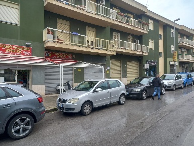 Foto Locale commerciale in Via Inserra, Palermo CEP - Michelangelo Alta