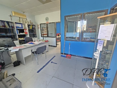 Foto Ufficio a Afragola di 50 m² con 3 locali in affitto