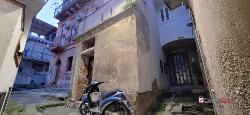 Foto Magazzino in MILI SAN MARCO, Messina Mili di 68 m² con 2 locali