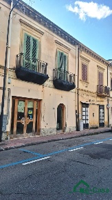 Foto Locale commerciale in VIA REGINA MARGHERITA, Santa Teresa di Riva