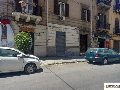 Foto Locale commerciale a Palermo Zisa di 17 m² con 1 locali in vendita