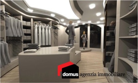 Foto Locale commerciale a Thiene Centro di 40 m² con 2 locali in affitto