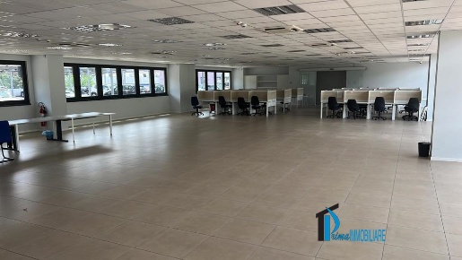 Foto Ufficio in Strada di cardeto, Terni Cardeto - Battisti di 435 m²