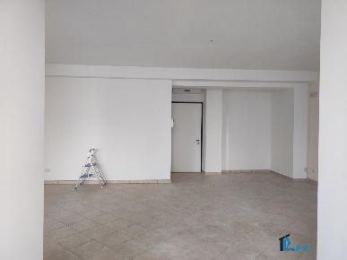 Foto Ufficio a Terni Cesure - Valenza di 90 m² con 1 locali in affitto