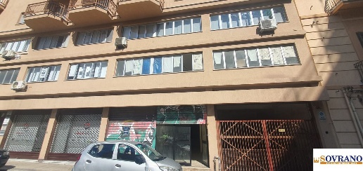 Foto Locale commerciale in Via Malaspina, Palermo Malaspina di 140 m²