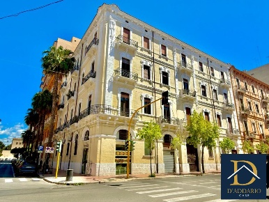Foto Ufficio in Corso Umberto I, Taranto Borgo di 120 m² con 3 locali