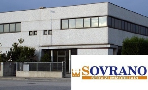 Foto Locale commerciale a Termini Imerese Centro di 1500 m² in vendita