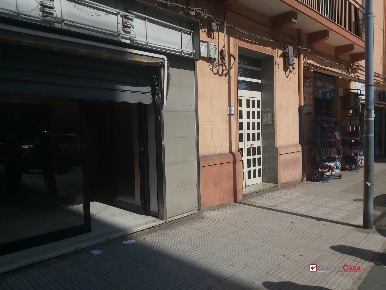 Foto Locale commerciale in Via Provinciale, Messina Centro Storico di 80 m²