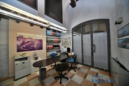 Foto Locale commerciale a Carpi di 80 m² con 2 locali in vendita