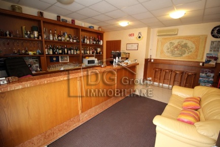 Foto Hotel in viale europa, Alcamo Centro di 370 m² con 3 locali in vendita