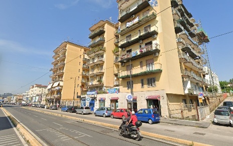 Foto Magazzino in Via Stadera, Napoli Zona Industriale - Marina di 1642 m²