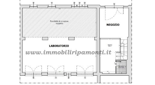 Foto Locale commerciale in Via Rivolta, Lecco Caleotto di 145 m² in affitto