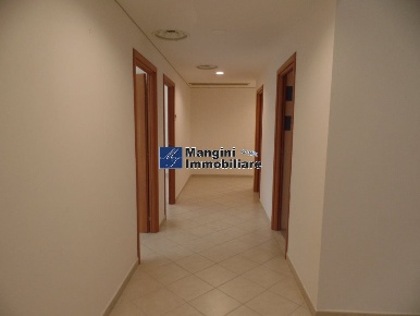 Foto Magazzino a Livorno Salviano di 138 m² con 4 locali in vendita