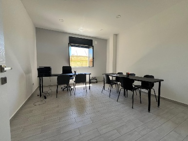 Foto Ufficio in Via Ravello, Casalnuovo di Napoli Centro di 90 m²