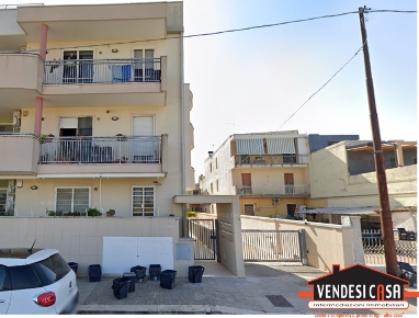 Foto Magazzino in CRISTOFORO COLOMBO, Acquaviva delle Fonti di 79 m²