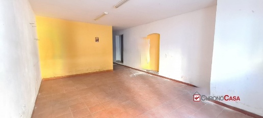Foto Locale commerciale in via consolare valeria, Messina di 40 m²