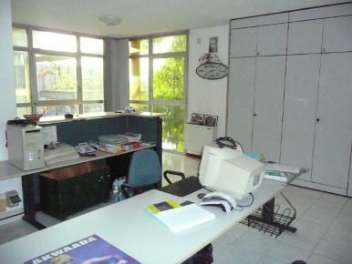 Foto Ufficio a Noceto di 75 m² con 3 locali in affitto