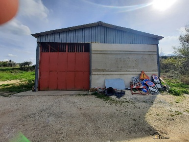Foto Magazzino a Casperia Centro di 150 m² con 1 locali in vendita