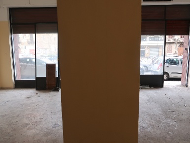 Foto Locale commerciale in Corso dei Mille, Palermo Oreto - Perez di 57 m²