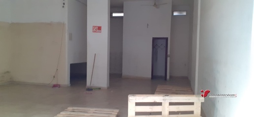 Foto Locale commerciale in via Augusto Elia, Palermo Oreto - Perez di 70 m²