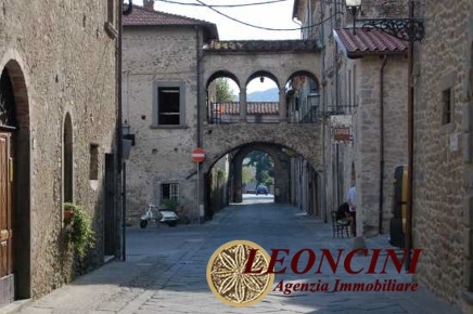 Foto Locale commerciale in Via del Borghetto, Villafranca in Lunigiana