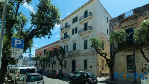 Foto Ufficio in viale Otranto, Lecce San Lazzaro di 130 m² con 6 locali