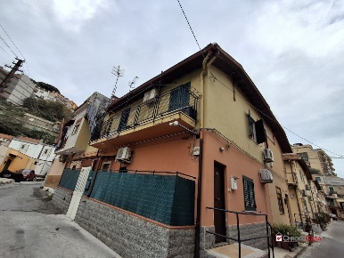Foto Appartamento in via apuania, Messina Gonzaga di 50 m² con 3 locali