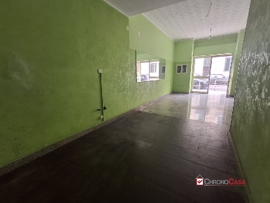 Foto Locale commerciale a Messina Garibaldi di 40 m² con 1 locali