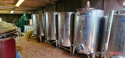 Foto Cessione attività a San Gimignano Centro di 828 m² con 27 locali