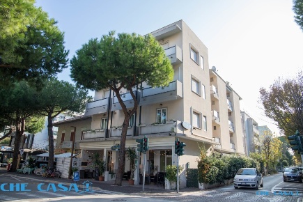 Foto Hotel in viale verdi, Riccione Alba Mare di 1228 m² con 27 locali