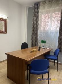 Foto Ufficio a Pachino Centro di 15 m² con 1 locali in affitto
