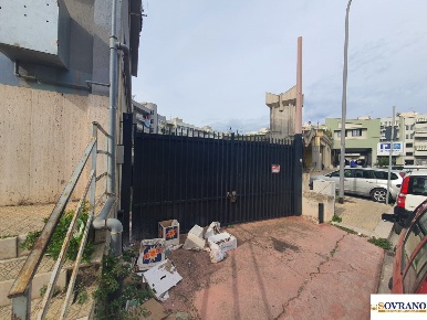 Foto Magazzino a Bagheria Centro di 500 m² con 1 locali in vendita