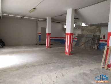 Foto Locale commerciale in via toma, Bari San Pasquale di 182 m² in vendita