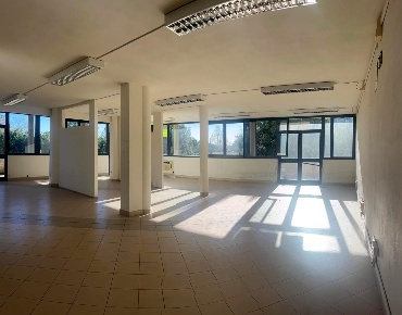 Foto Ufficio a Viareggio Terminetto - Migliarina di 170 m² con 1 locali