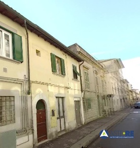 Foto Magazzino in Corso Mazzini, Livorno Piazza Roma - Borgo Cappuccini