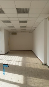 Foto Locale commerciale a Terni Centro di 72 m² con 1 locali in affitto