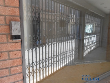 Foto Locale commerciale a Carpi di 165 m² con 2 locali in affitto