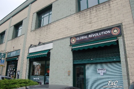 Foto Ufficio in VIA ETTORE BIGNONE, Pinerolo Baudenasca di 214 m²