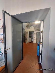 Foto Ufficio a Pisa San Francesco di 120 m² con 5 locali in vendita