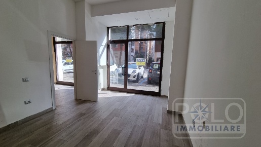 Foto Locale commerciale in Via Magellano, Verona Borgo Nuovo - Navigatori