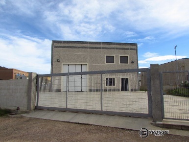 Foto Ufficio in Via Israele, Olbia Pittulongu di 450 m² con 2 locali