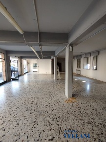 Foto Laboratorio a Carpi Quartirolo - Meloni di 196 m² con 1 locali