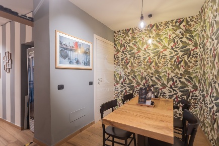Foto Negozio in Via Carlo Prina, Monza San Biagio di 61 m² con 3 locali