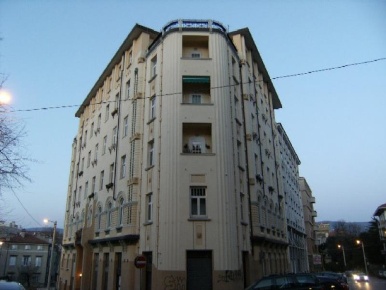 Foto Locale commerciale a Trieste San Giacomo di 98 m² con 3 locali