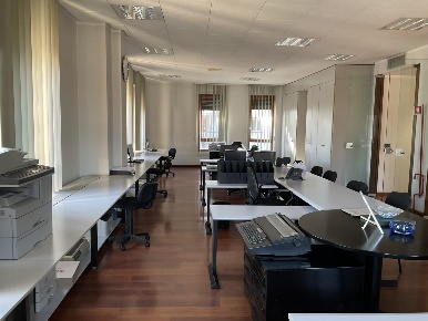 Foto Ufficio in Via Vittorio Emanuele II, Brescia di 340 m² con 12 locali