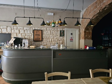 Foto Attività commerciale a Pontassieve Centro di 110 m² con 3 locali